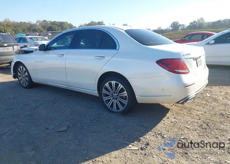 2020 Mercedes-Benz E 350 z USA, uszkodzony, nr VIN WDDZF8DB3LA703872